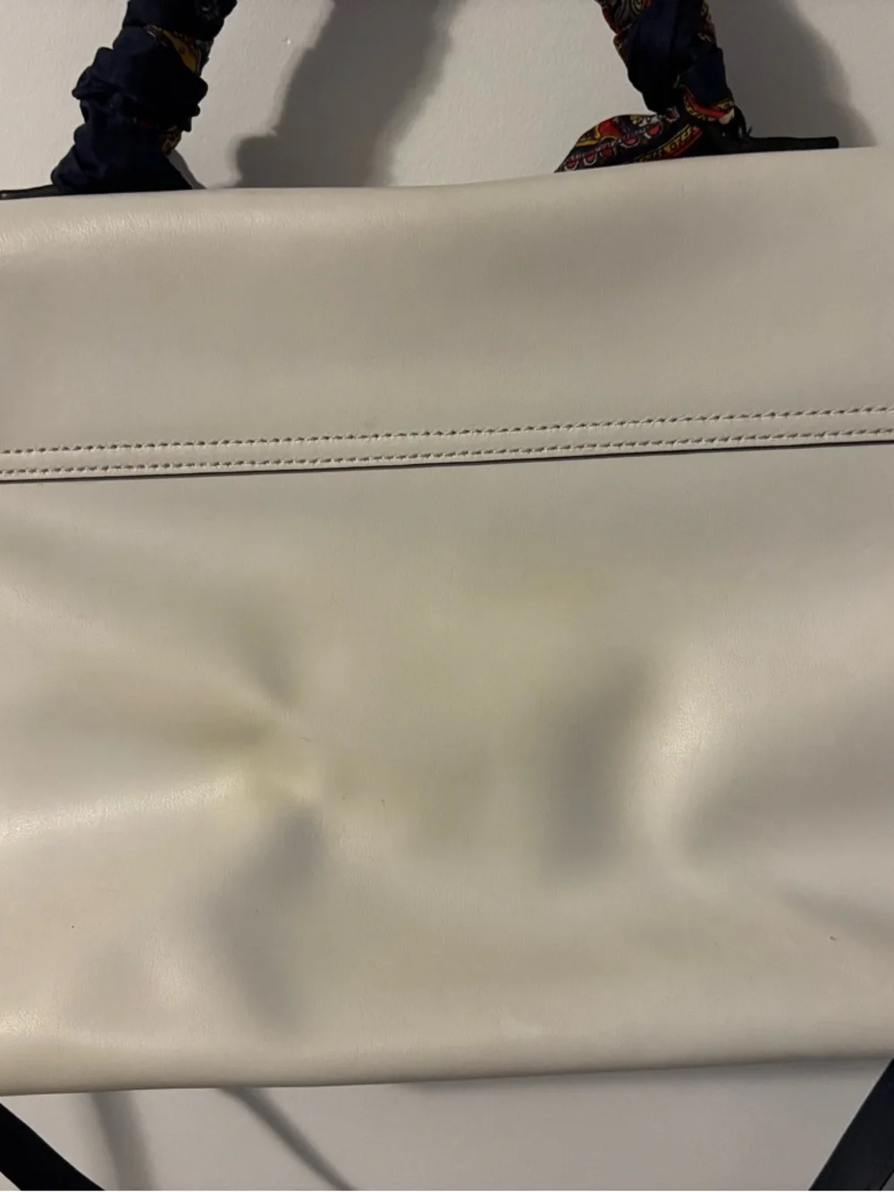 Kate Spade Large Laurel Magnolia Trapeze Satchel - Picture 4 of 16